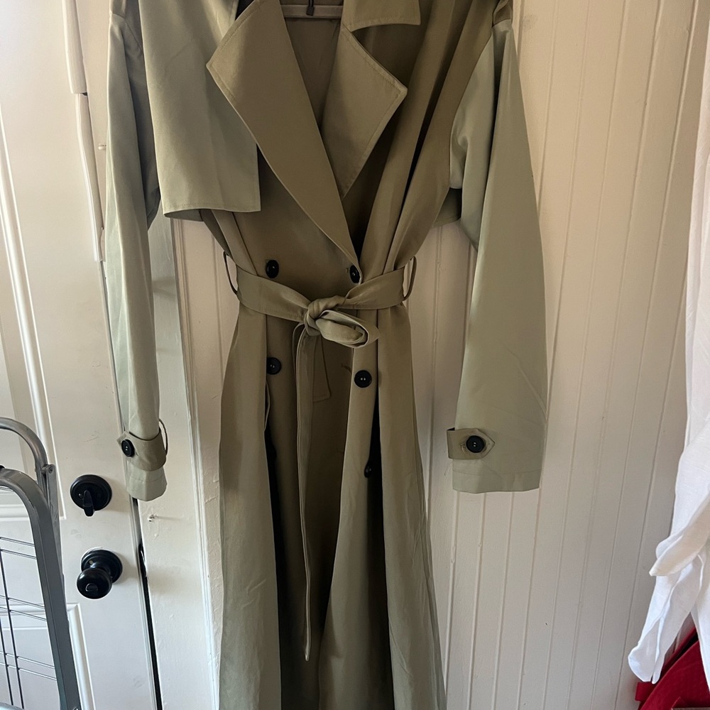 PrettyLittleThing women’s green trench
